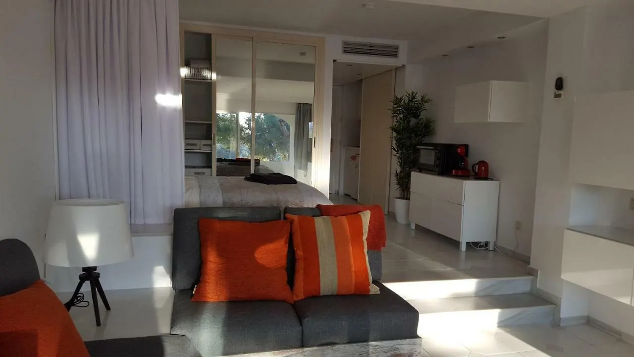 Casa Robert Y Nergiz Apartment Sitio de Calahonda